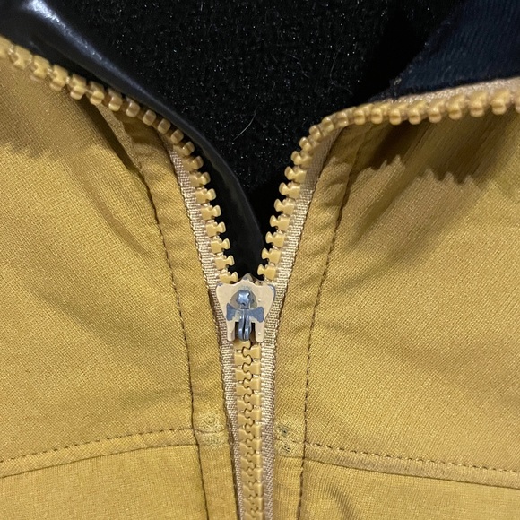 Arc'teryx polartec Men's Mustard Performance Jacket - Picture 5 of 7